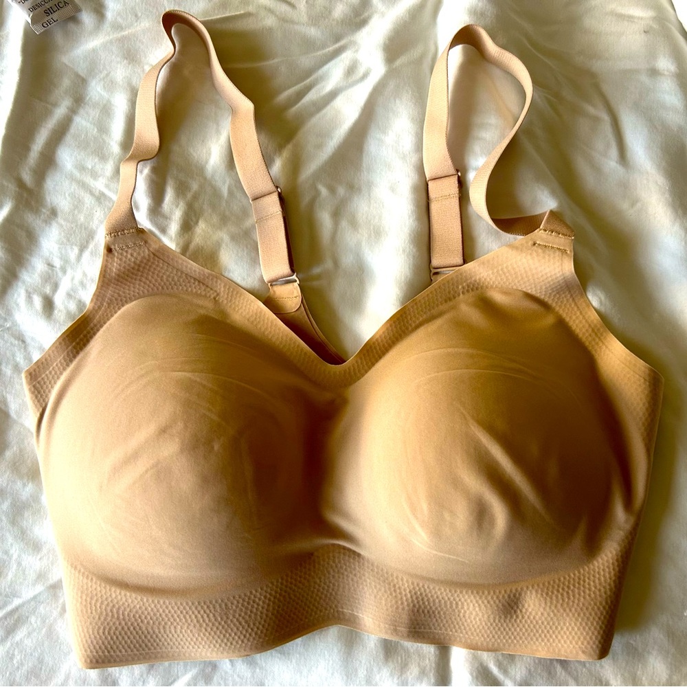 NWOT: Shapellx XL Coresculpt Daily Comfy Wireless Bra, Beige